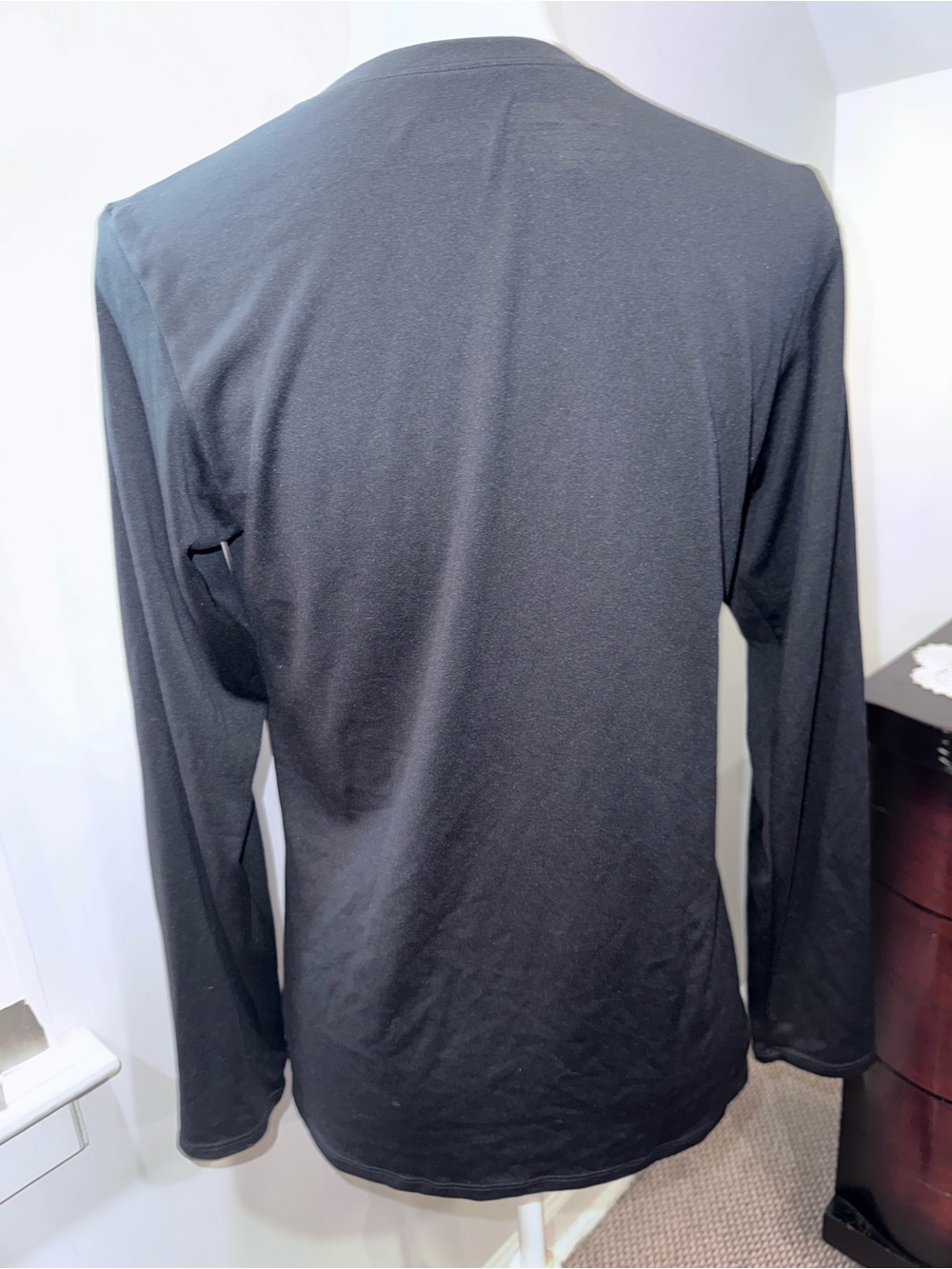 Under Armour Black Loose Fit Long Sleeve Tee - Picture 3 of 6